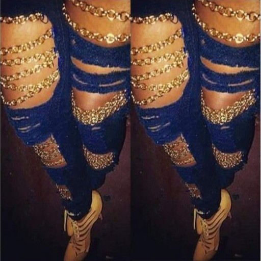 Jeans strappati da donna con catene