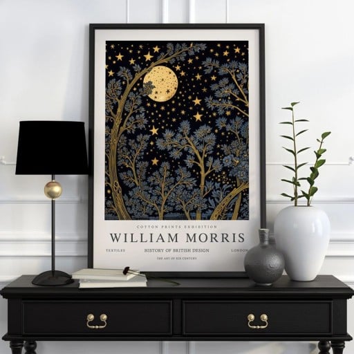 Juliste William Morris botaninen aihe yötaivaasta ja puista 40x60 cm polyesterikangas seinäkoriste sisustukseen