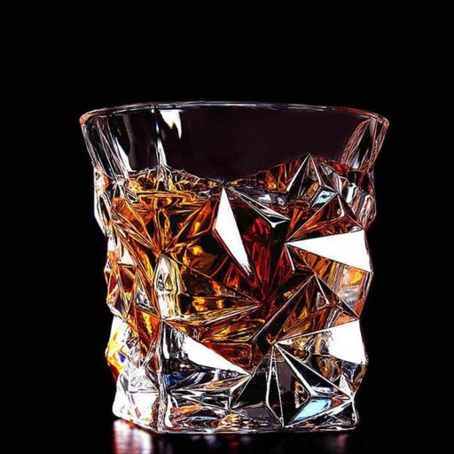 Kieliszek do whisky w kształcie