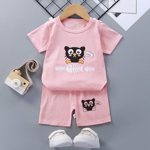 Kinder-T-Shirt und Shorts L1095