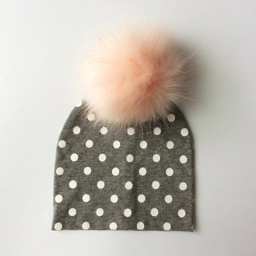 Kinderwintermuts met stippen J577