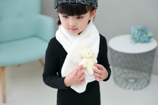 Kinderwintersjaal met teddybeer J869