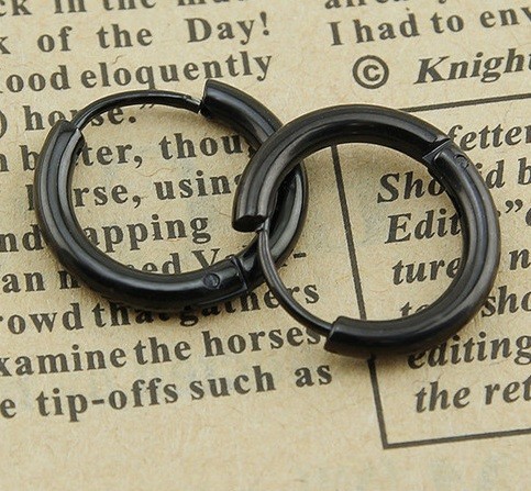 Kolczyki męskie w kształcie mini pierścionka J2161