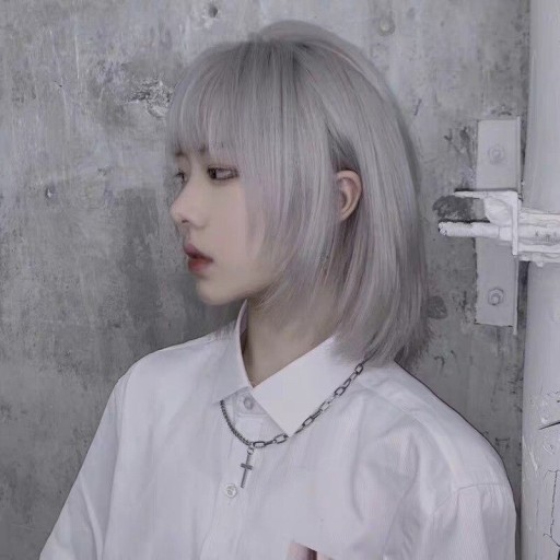 Κολιέ με αλυσίδα και κρεμαστό κόσμημα