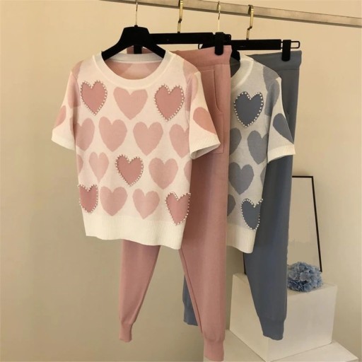 Kortærmet sweater og bukser til kvinder