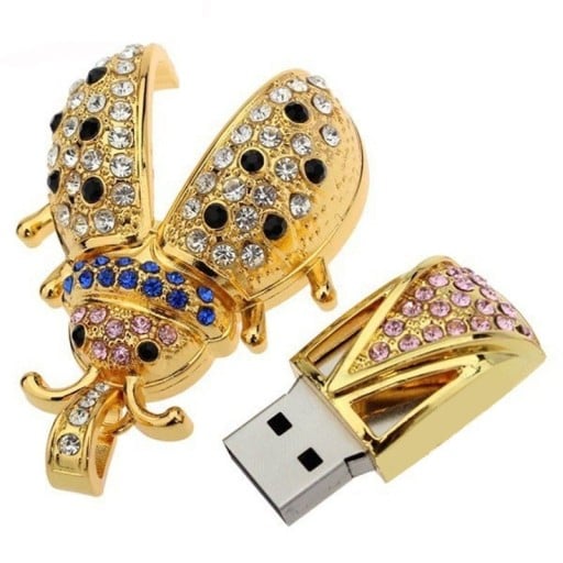 Kovakuoriaisen muotoinen USB-muistitikku