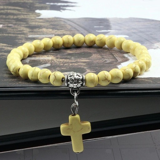 Kralenarmband met kruis