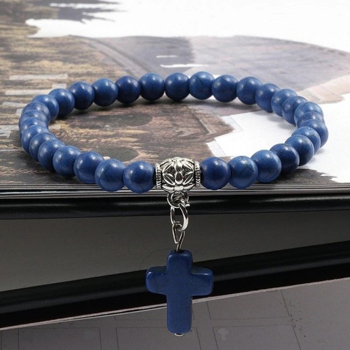 Kralenarmband met kruis