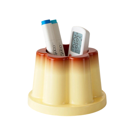 Kreativer Stifthalter in Puddingform, 12 x 7,9 cm, süße Dekoration, kleines Mädchen mit Herz, Tischdekoration, Geburtstagsgeschenk für Kinder