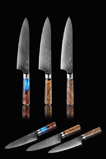 Kuchársky nôž z damascénskej ocele