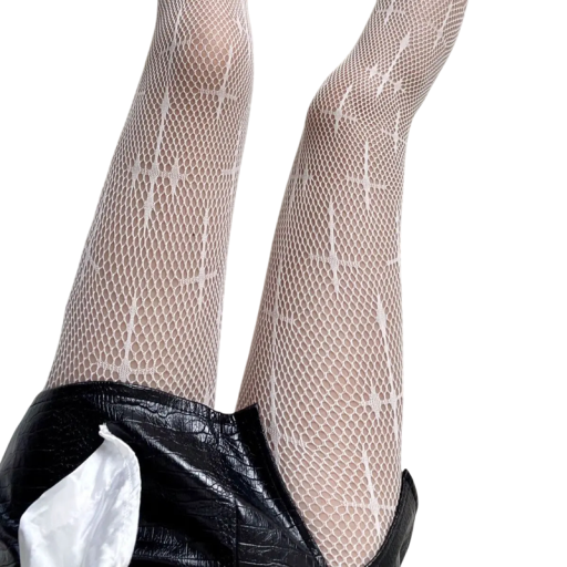 Kvinders gennemsigtige nylonstrømpebukser med krydsmønster. Netstrømper. Elastiske, stilfulde nylonstrømper med goth punk-motiv.