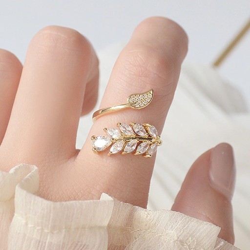 Ladies' Leaf Ring