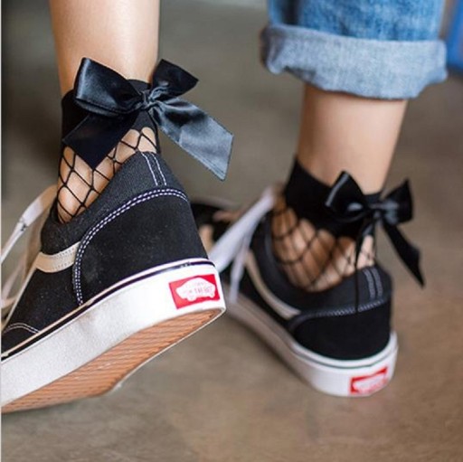 Ladies' Mesh Socks with Bow