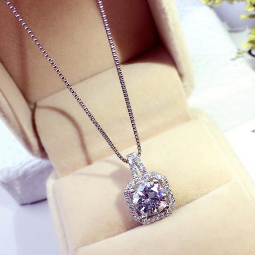Ladies' Necklace with Pendant D725