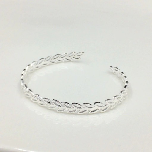 Ladies' Open Bangle with Leaves P128