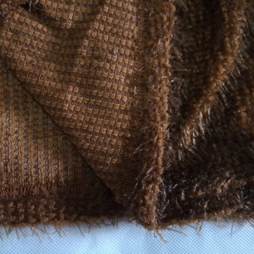 Lang pelset sweater til kvinder