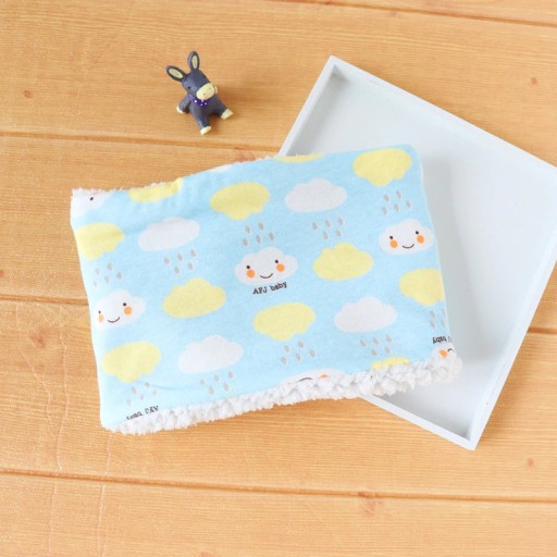 Lasten talvihuivi pilvikuviolla J602