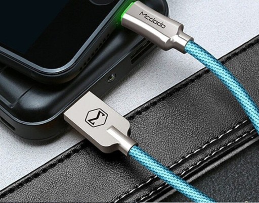 Latauskaapeli Apple Lightningille / USB K586