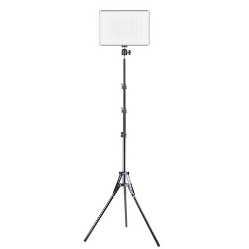 LED-valo jalustalla