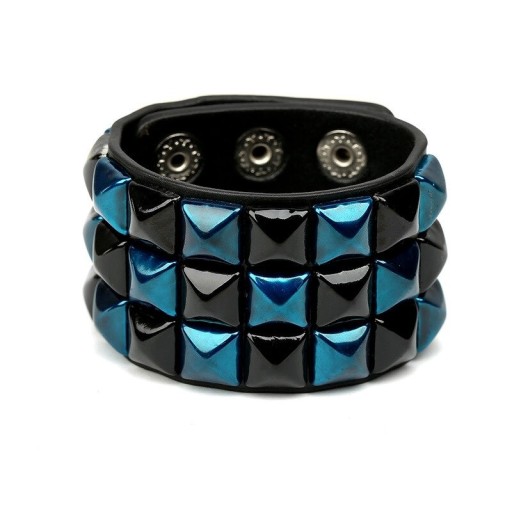 Lederarmband mit Pyramiden