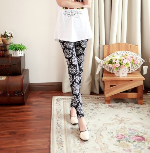 Legginsy damskie w kwiaty J1120