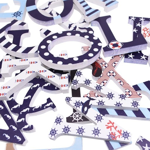 Lettera decorativa in legno C501