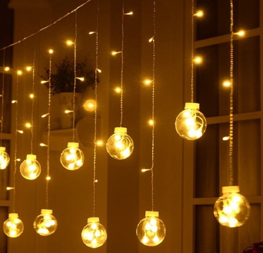 Lichtgevend gordijn met ballen