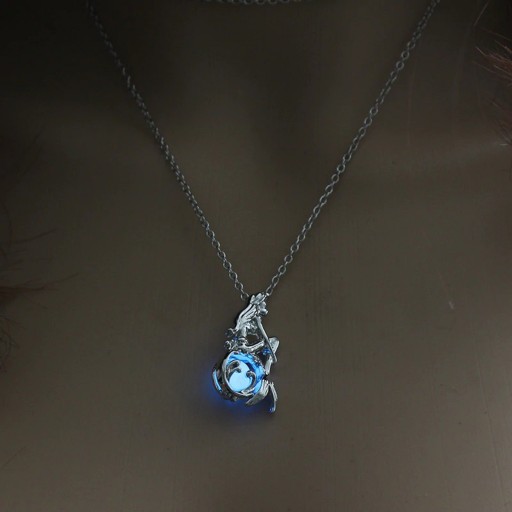 Lichtgevende damesketting met zeedieren