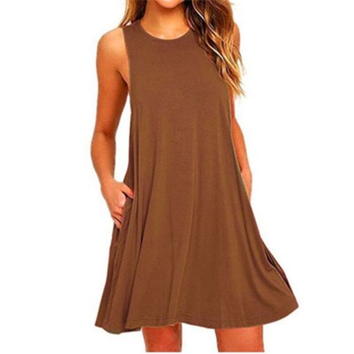 Lockeres Sommerkleid ohne Ärmel