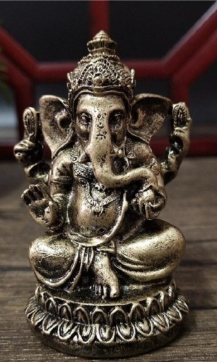 Lord Ganesh szobra 7 cm