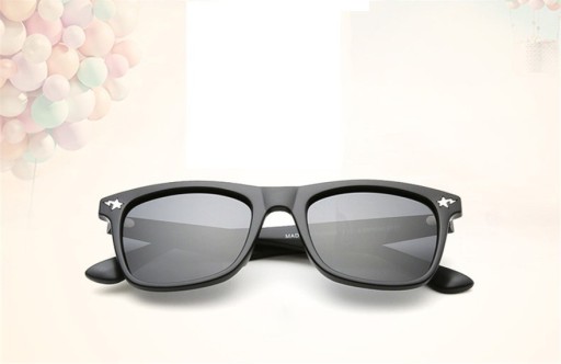 Lunettes de soleil pour enfants avec UV 400 J2882