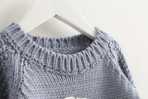 Mädchenpullover L669