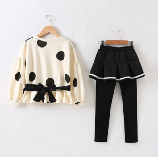 Maglietta e pantaloni da ragazza L1380