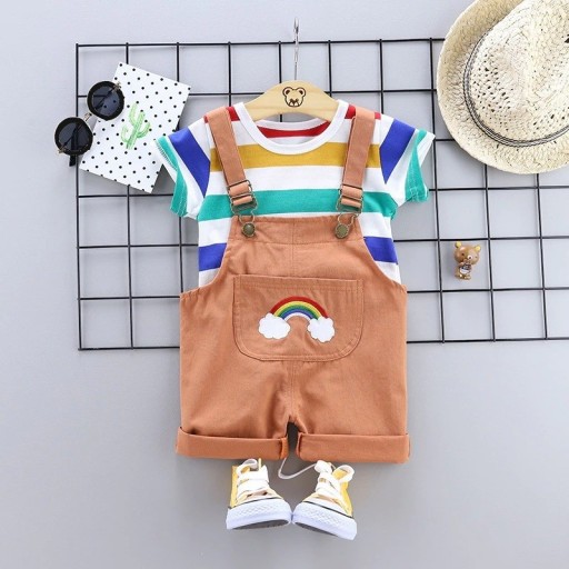 Maglietta e pantaloni per bambini con arcobaleno