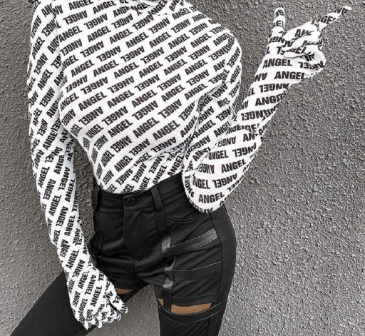 Maglione a collo alto da donna con guanti