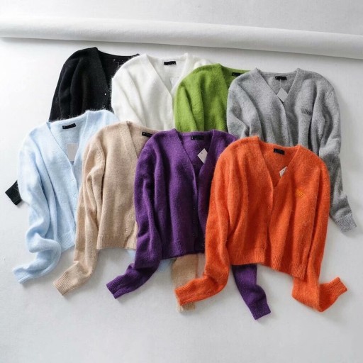 Maglione corto da donna con bottoni A2986