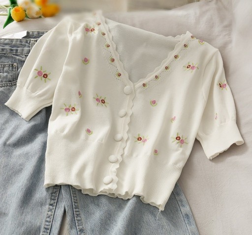 Maglione corto da donna con bottoni G418