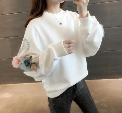 Maglione da donna con fiori