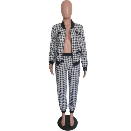 Maglione e pantaloni da donna B1058