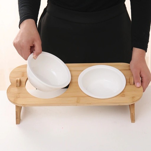 Manges pour chats avec support C831