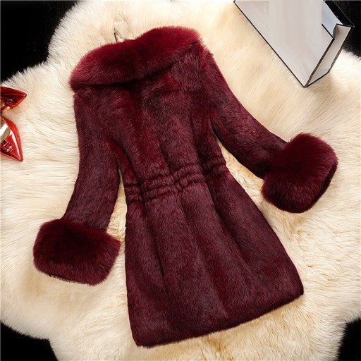 Manteau pour femmes en fausse fourrure P2412