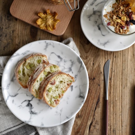 Μαροκαρισμένος κεραμικός πιάτος