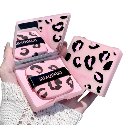 Matteerpapier voor het gezicht 100 stuks in een etui met spiegel en sponsje 5,6 x 6,7 cm Roze met luipaardpatroon Voor vette huid