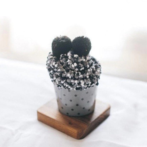 Meias de algodão para senhora com pompons