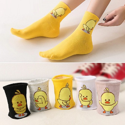 Meias femininas com pintainho