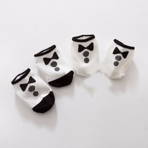 Meias infantis com borboleta