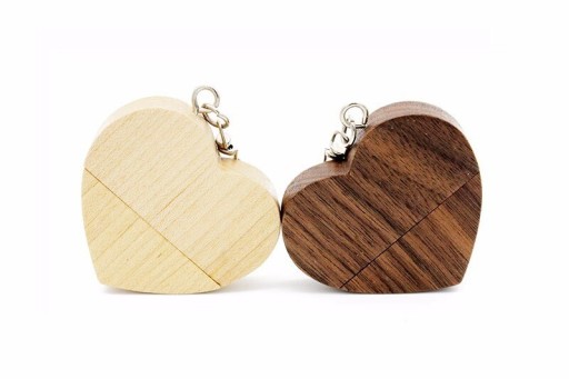 Memoria USB con forma de corazón de madera