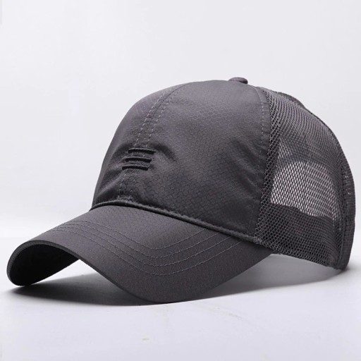 Męska czapka z daszkiem typu trucker T76