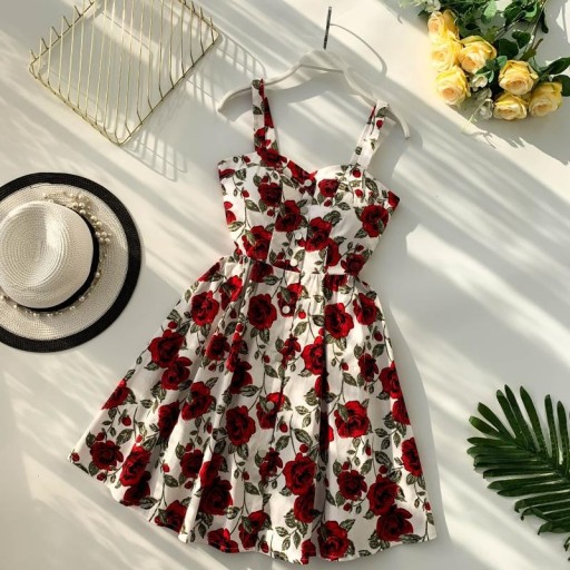 Mini vestido con volantes