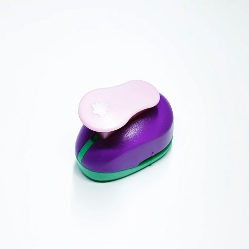 Minikokoinen puunmuotoinen paperireikäreikäreikäistin puuaiheen muotoilemiseen paperiksi Paperireikäleikkuri lapsille Lasten puunreikäreikä 5 x 4,5 x 3 cm